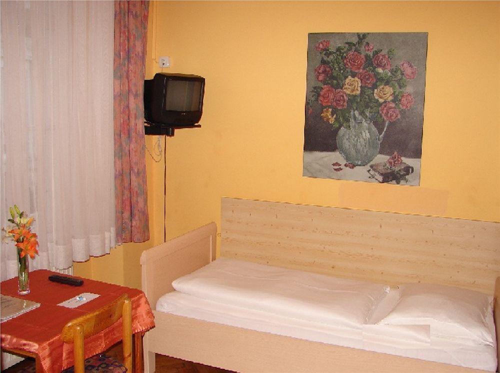 Lehrerhaus Vienne