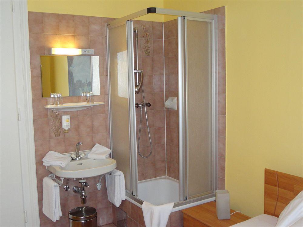 Lehrerhaus Hotel Vienne
