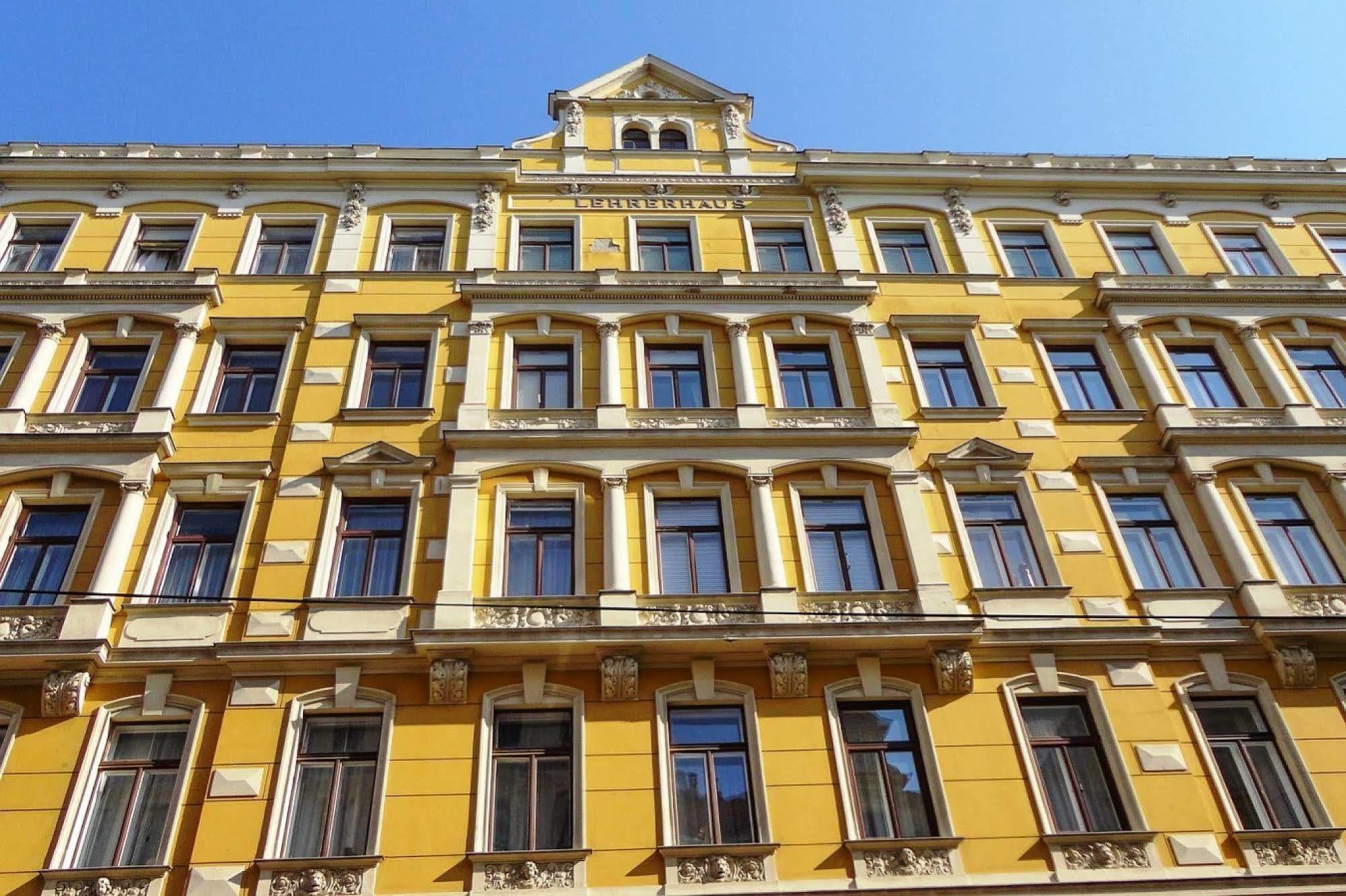 Lehrerhaus Vienne