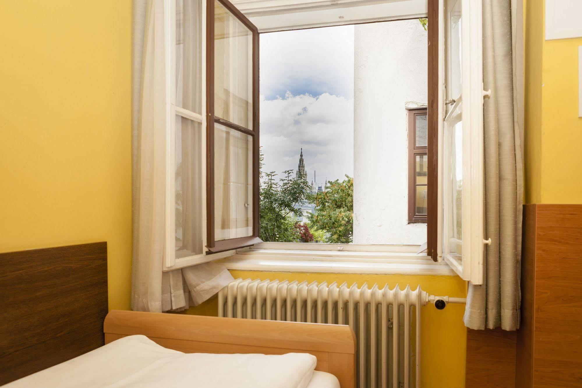 Lehrerhaus 2* Vienne