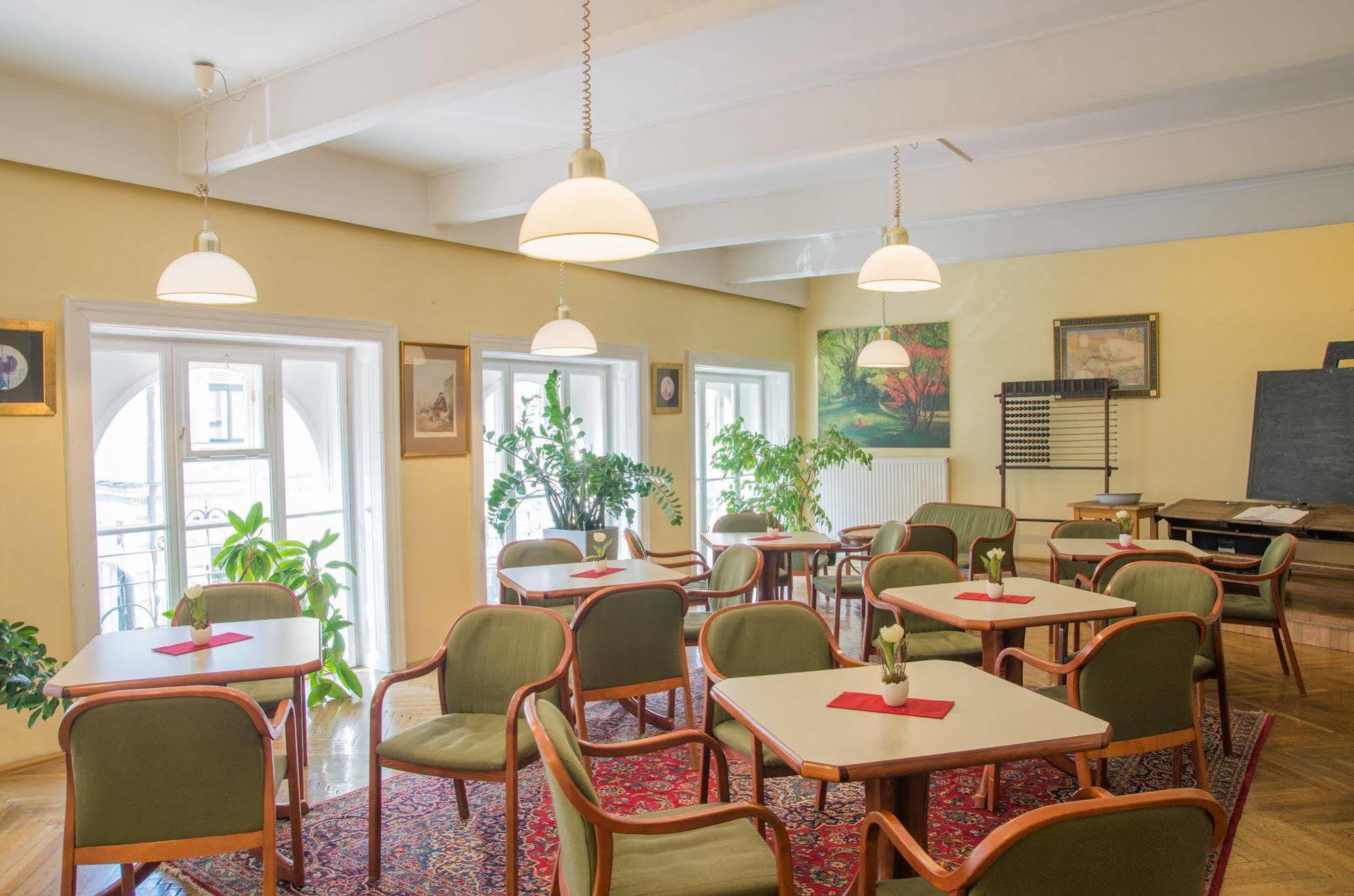 Hotel Lehrerhaus Vienne