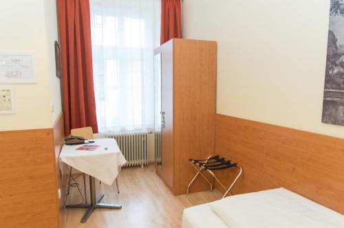 Lehrerhaus 2* Vienne